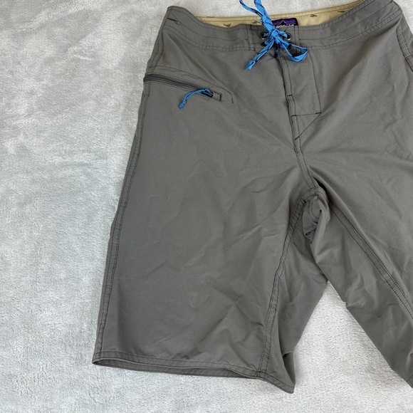 Patagonia Grey Board Shorts Men's Size 28  US - Picture 10 of 12